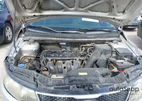 2010 Kia Forte Ex z USA, uszkodzony, nr VIN KNAFU4A27A5068514